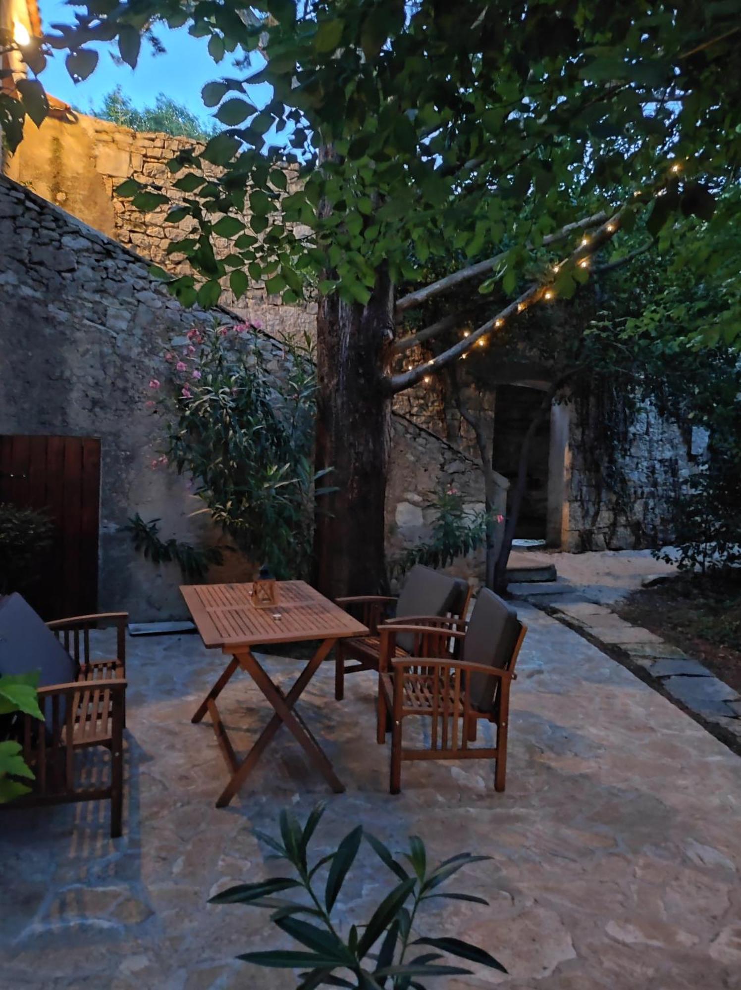 Apartament Jankovich Castle Benkovac Zewnętrze zdjęcie
